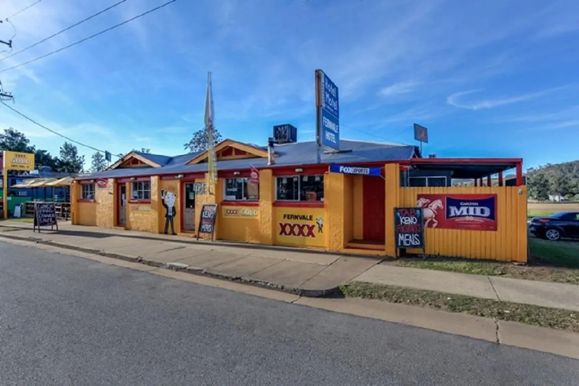 Fernvale Hotel Motel